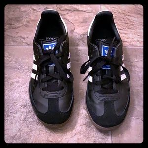 Adidas samba shoes